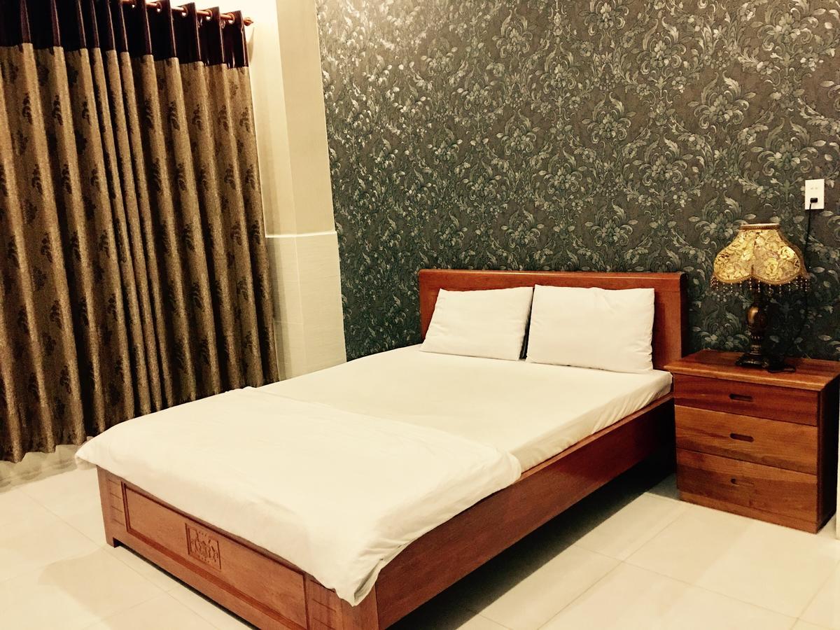 Phu Thanh Hotel Ho Chi Minh City Exterior photo